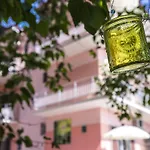 Aurora Lejlighedshotel Potos
