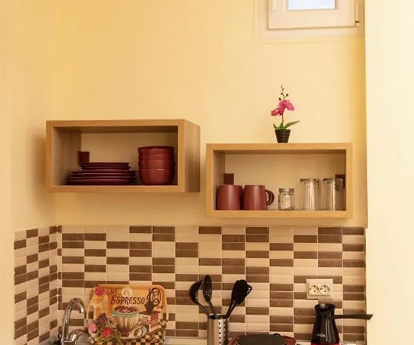 Ξενοδοχείο με διαμερίσματα Aurora 3*