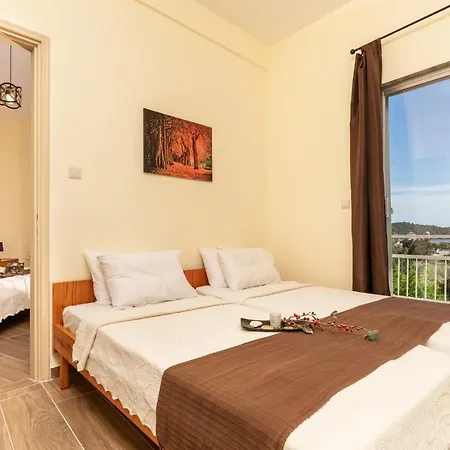 Aurora Aparthotel *